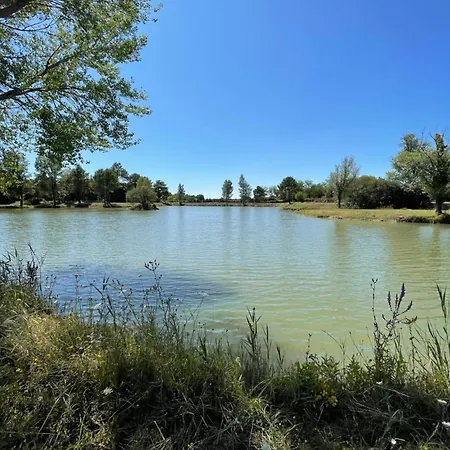 דירה L'heberge Du D'isachris *